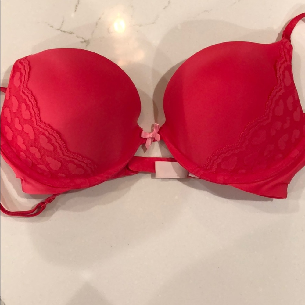 Victoria’s Secret push-up bra 32D